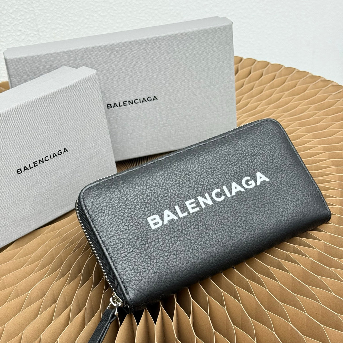 15RJ92B  Popular  leather bag