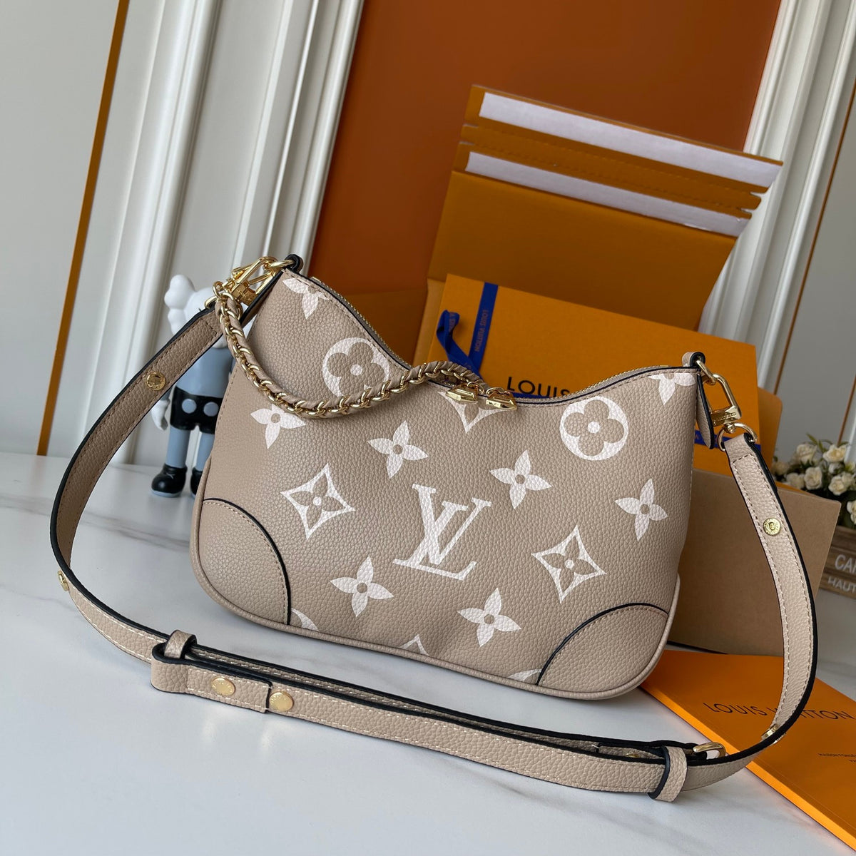 B1R76E01 Fashion leather bag