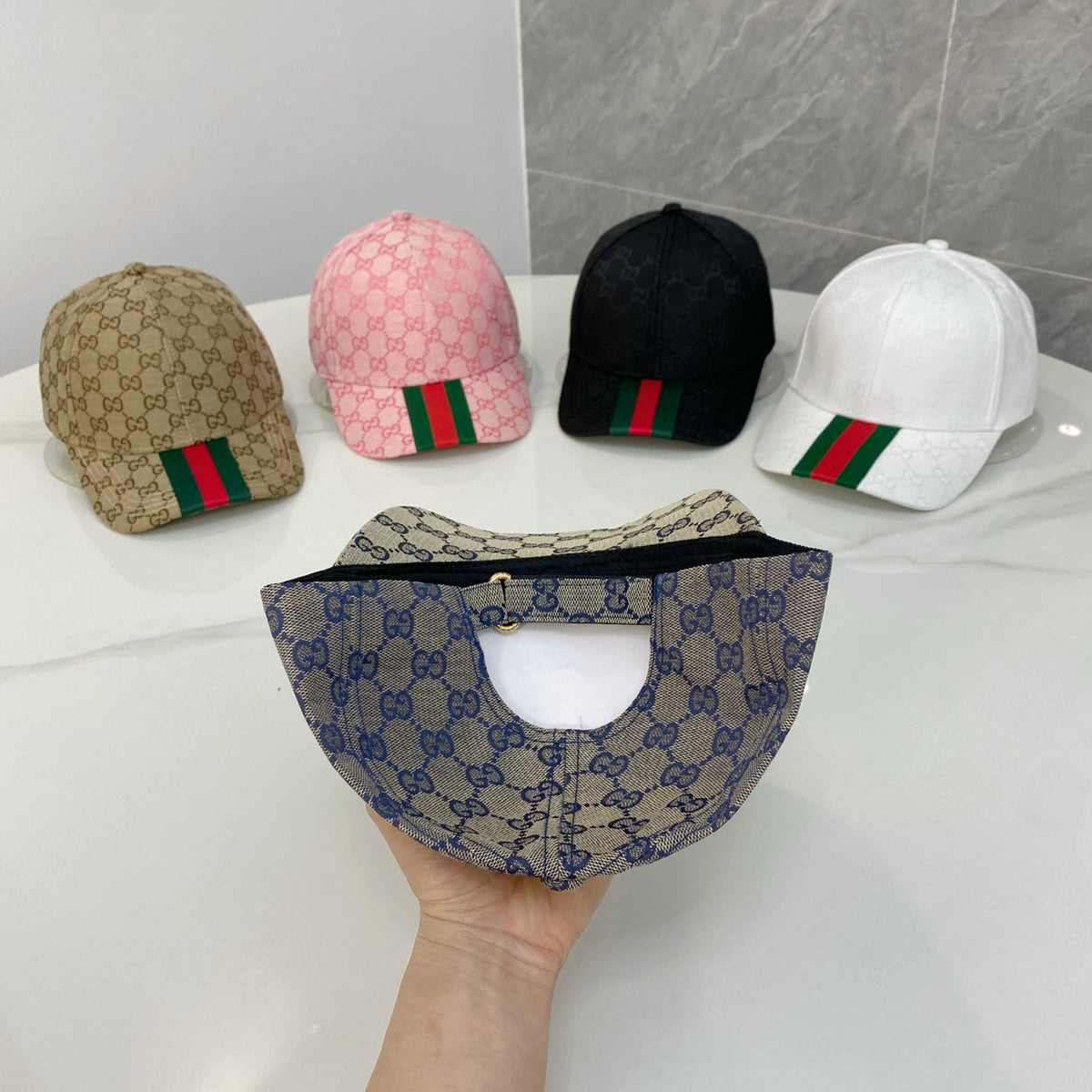 M1R86B131 Fashion hats