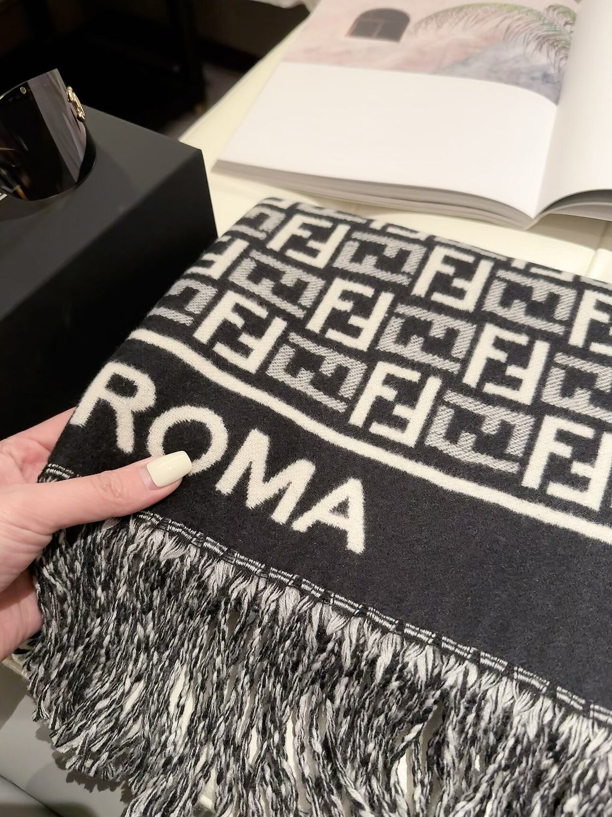W1R86F104 Fashion Winter Scarves