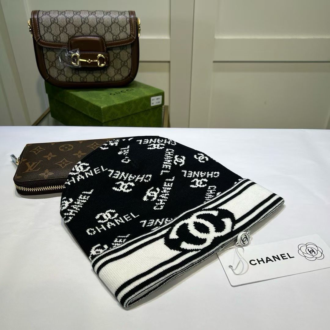 M1R86C54 Fashion hats