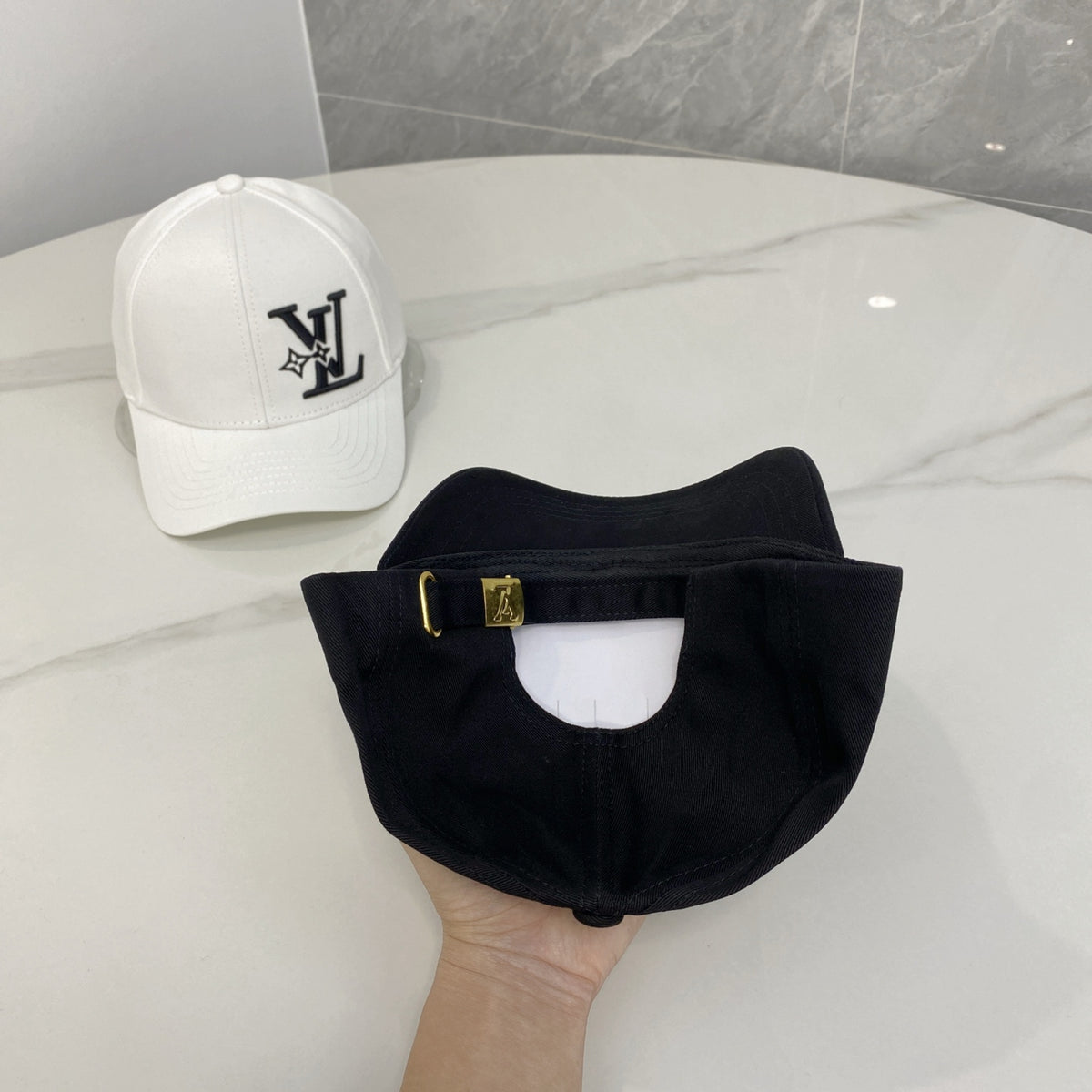 M1R86E114 Popular hats