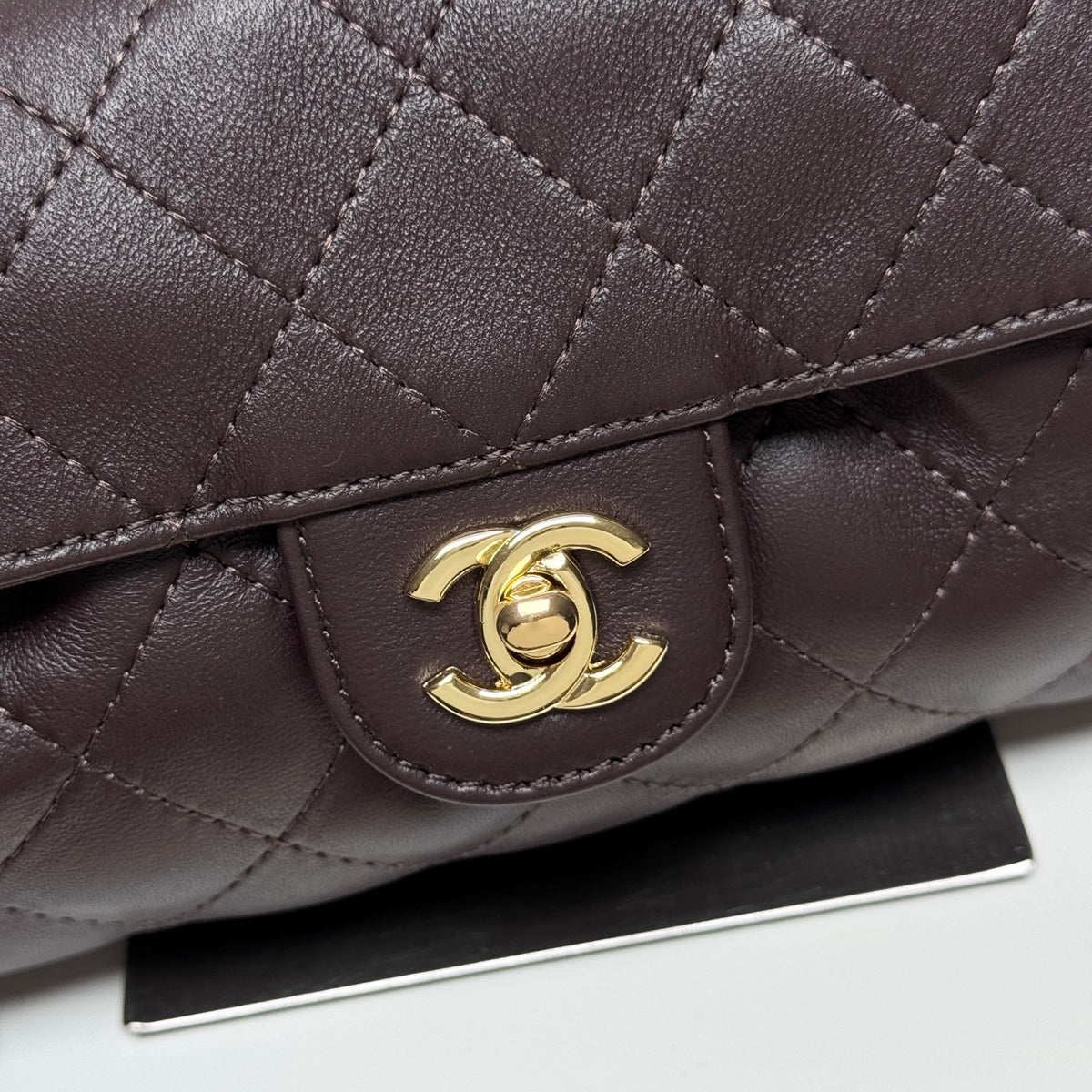 B1N96C28 Popular leather bag
