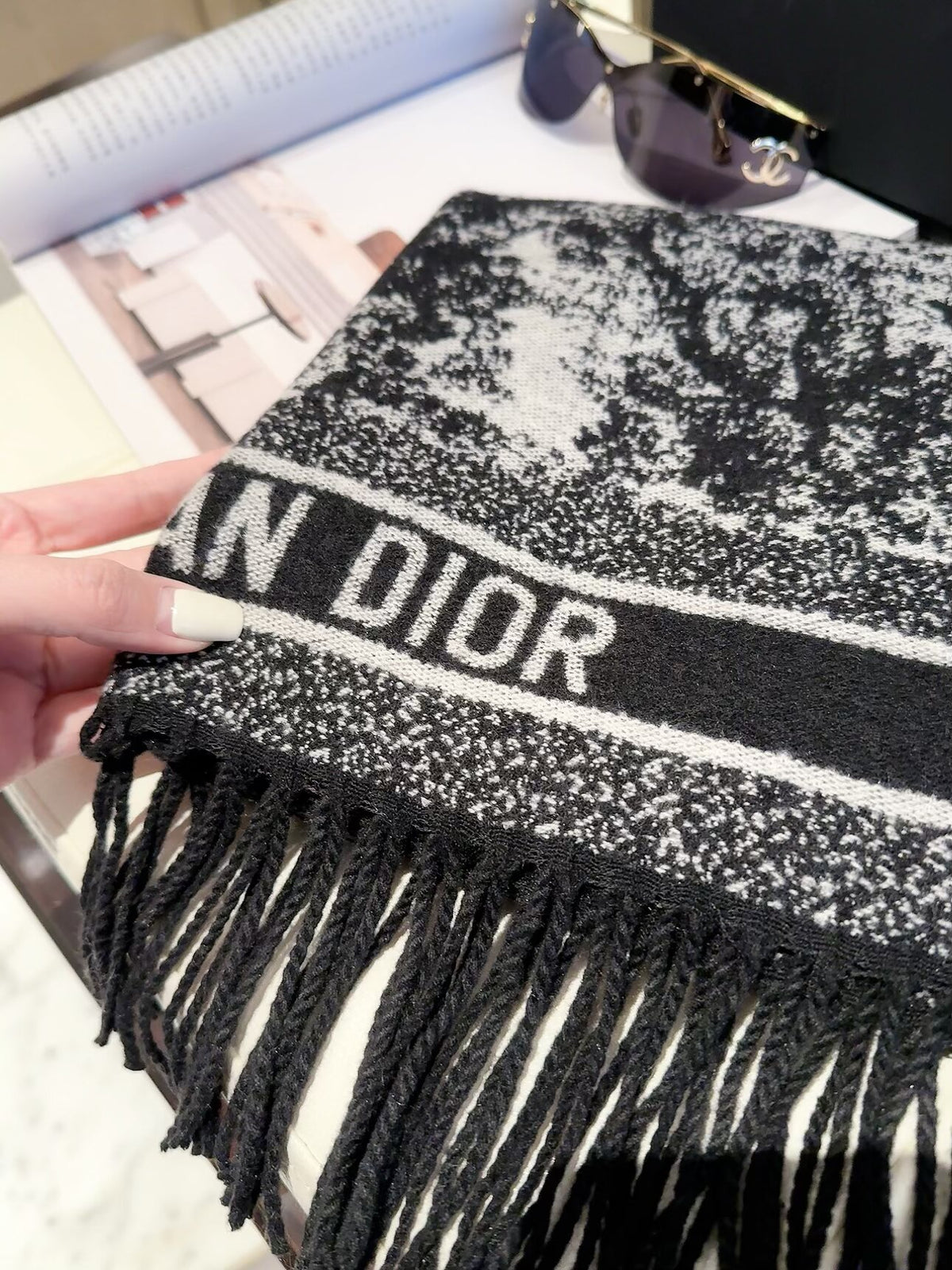 W1R96D128 Fashion Winter Scarves