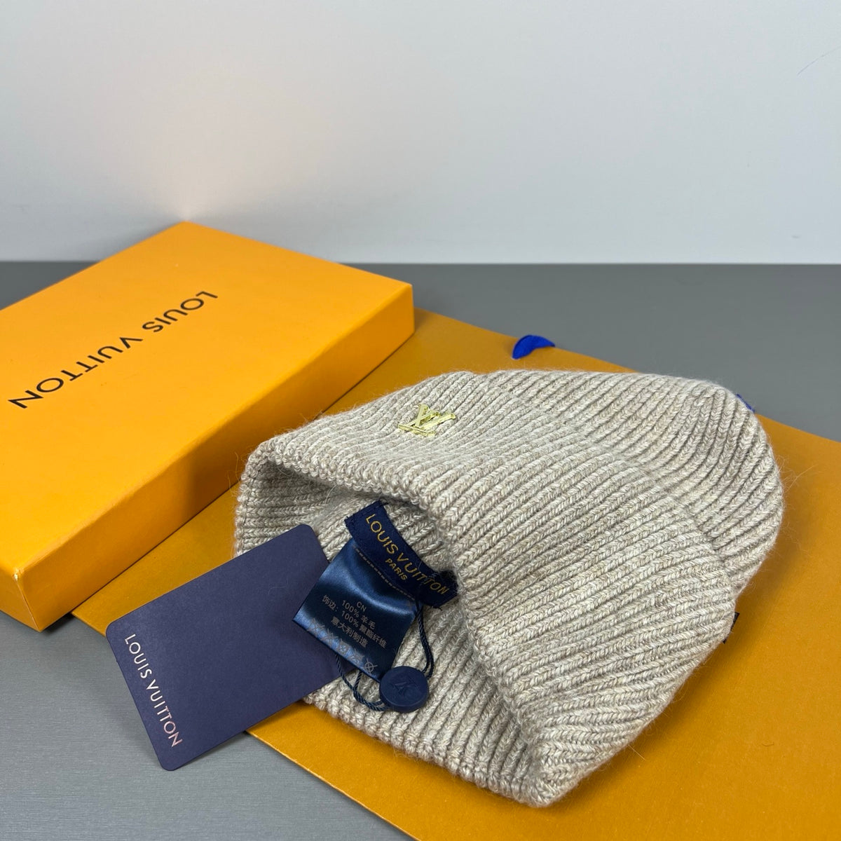 M1R96E32 Fashion hats