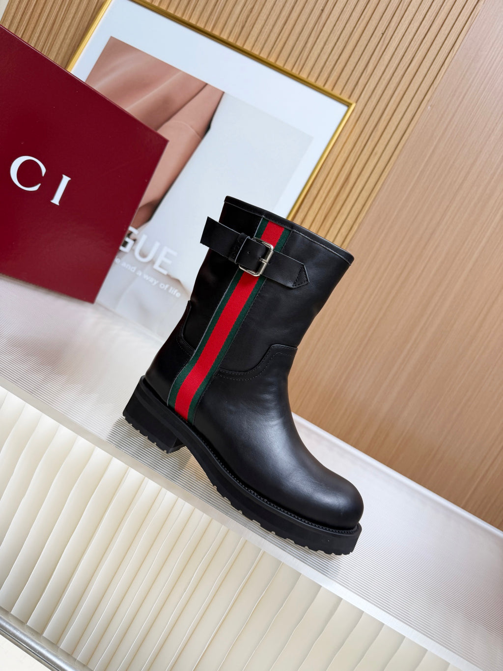 Z2P96B20 Popular high-quality shoes