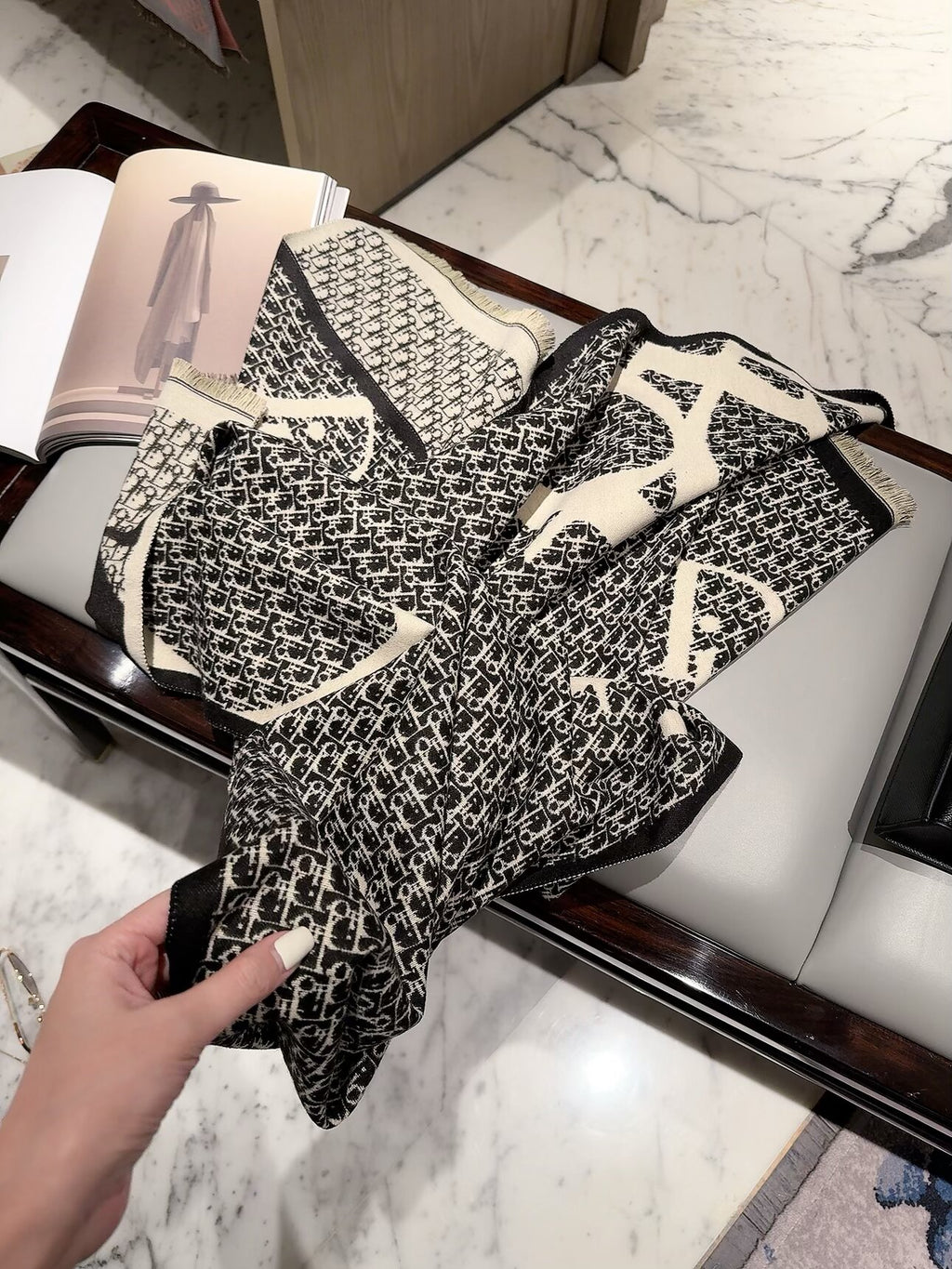 W1R106D56 Fashion Winter Scarves