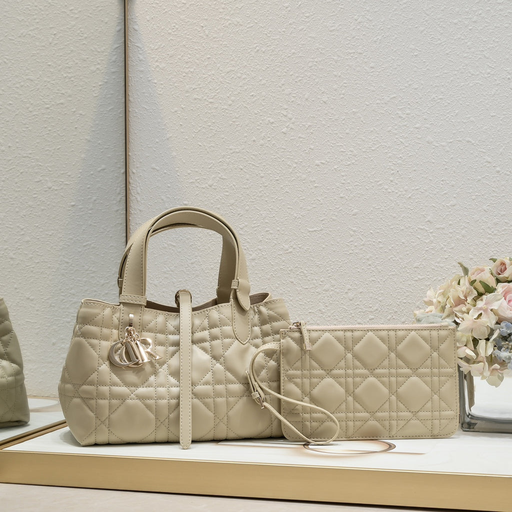 B1N66D2 Popular leather bag