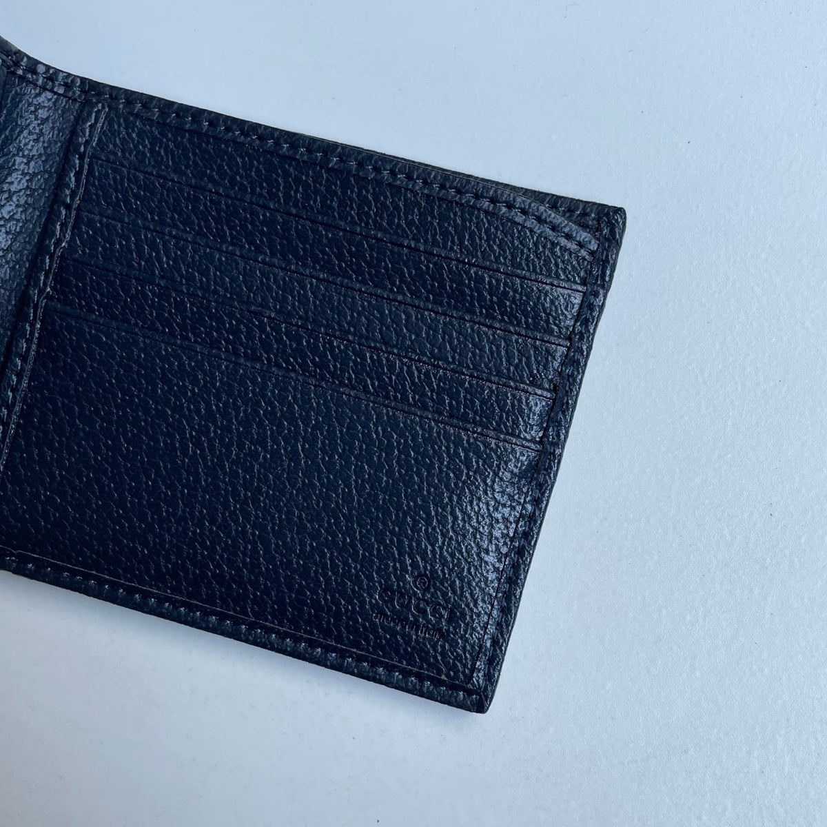 146XB7B Popular leather wallets ( with full packaging )