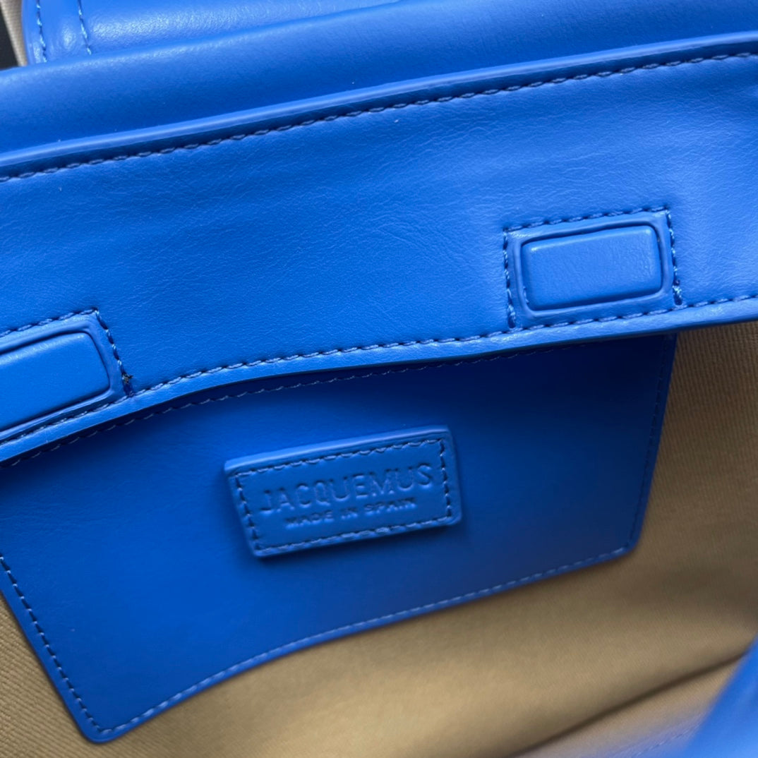 136PA25B Popular leather bag