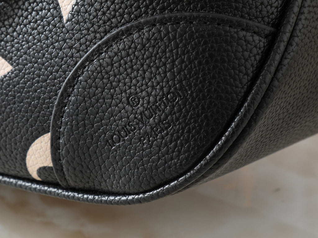 B1R76E48 Fashion leather bag