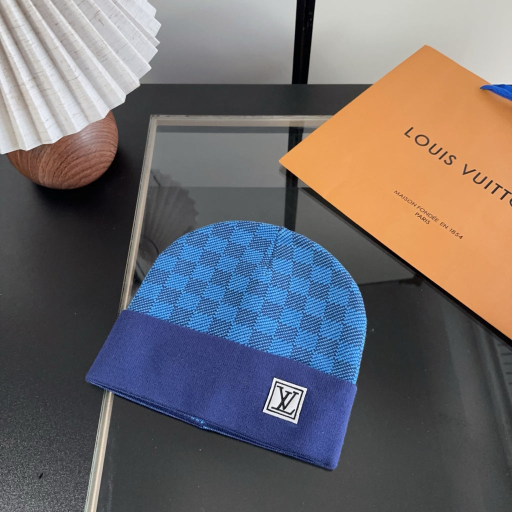 M1R86E18 Fashion hats