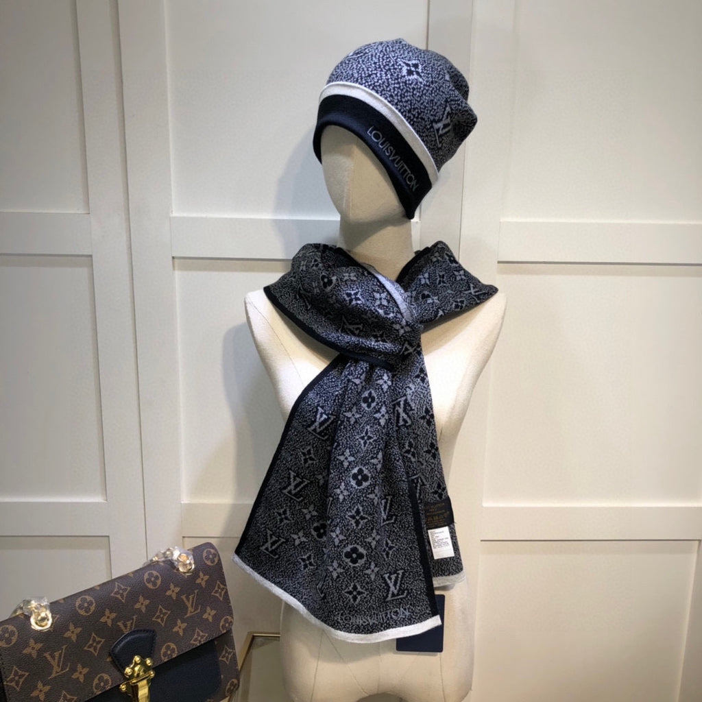 M1R96E23 Fashion Hat and scarf set