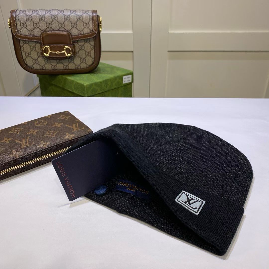 M1R86E34 Fashion hats