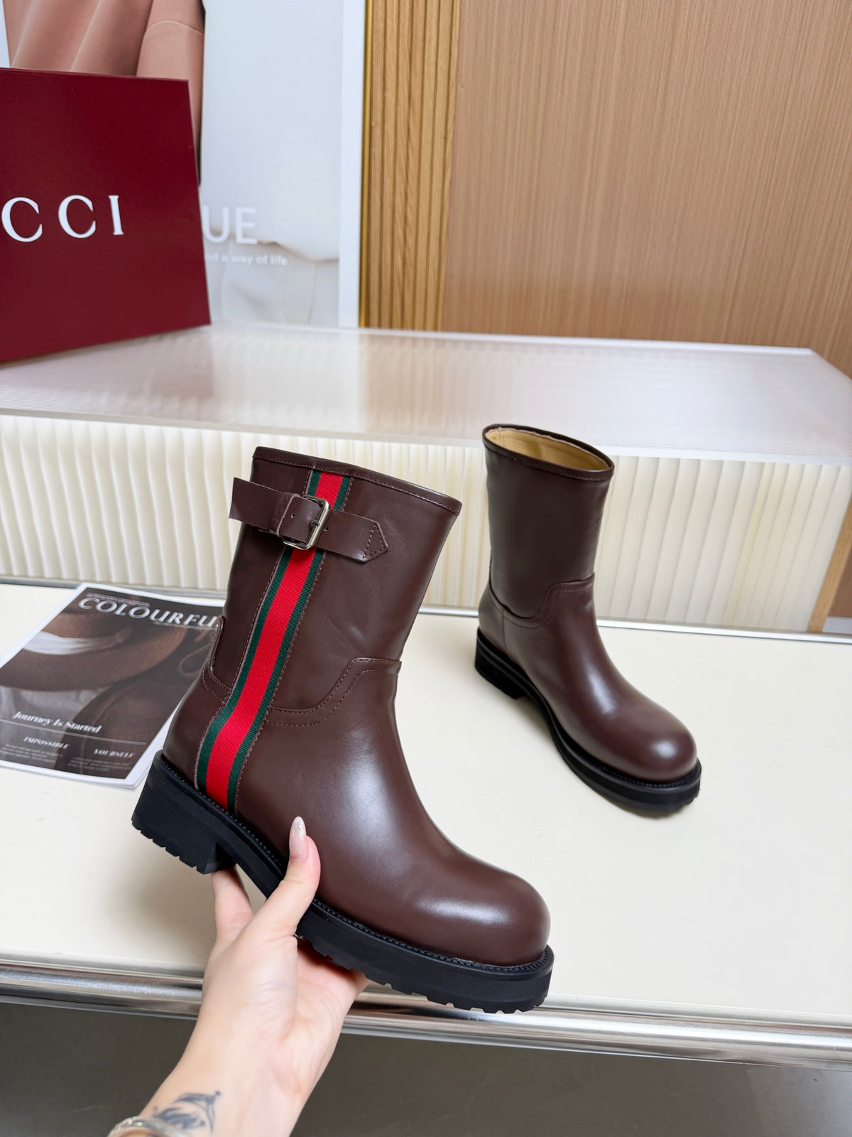 Z2P96B20 Fashion high-quality shoes