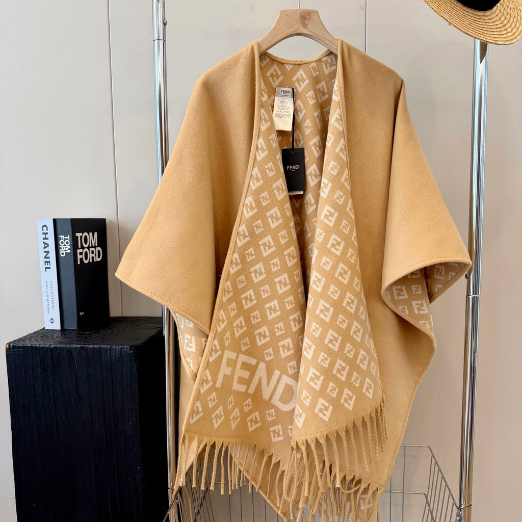 W1R86F59 Fashion cape