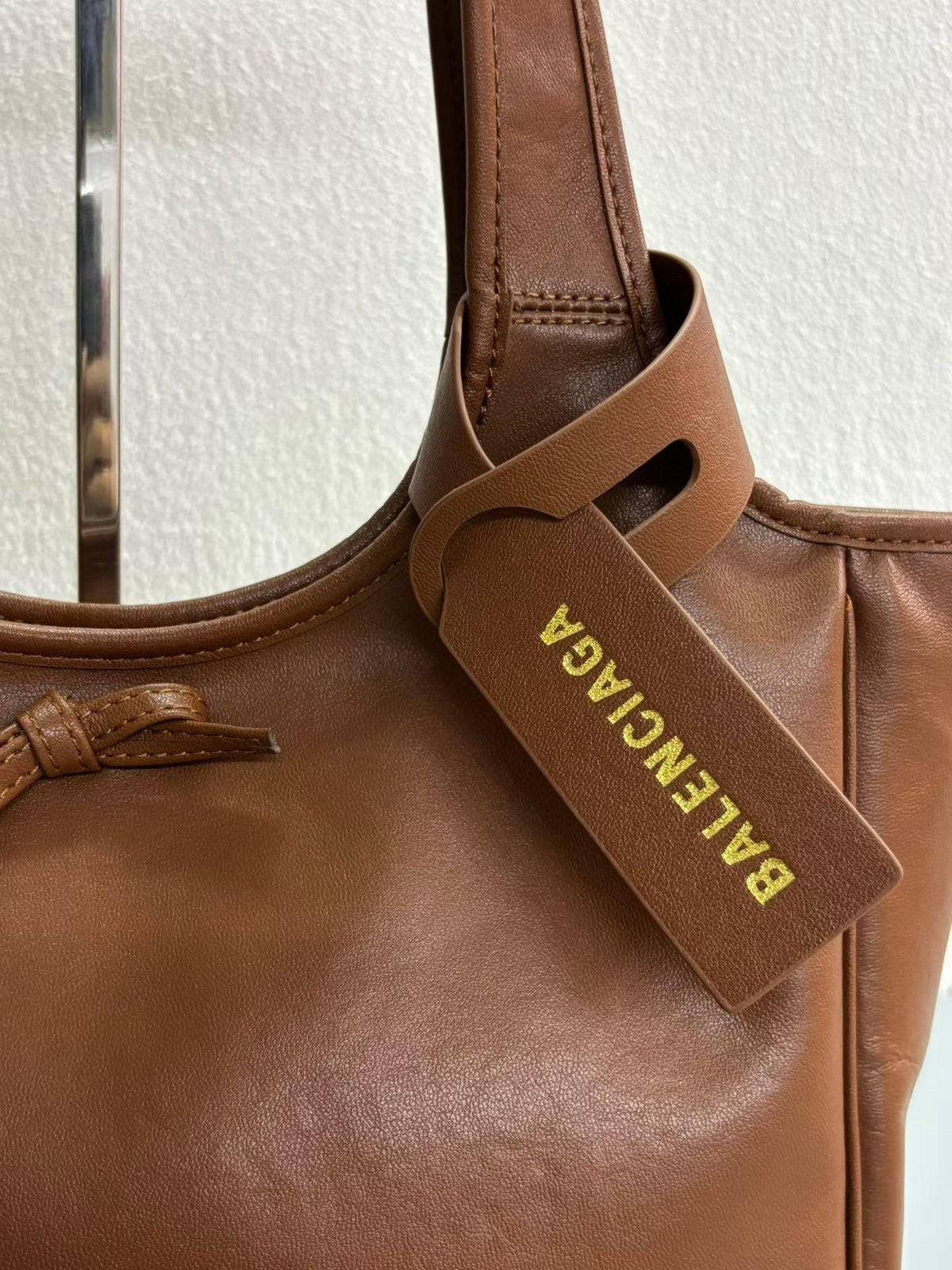 136NJ11B Popular leather bag