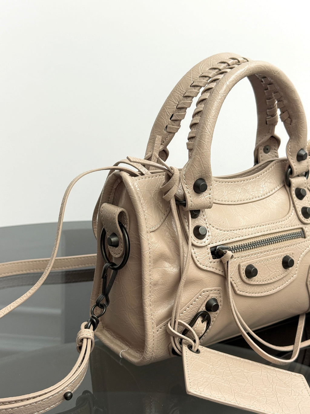 B1R106J4 Fashion leather bag