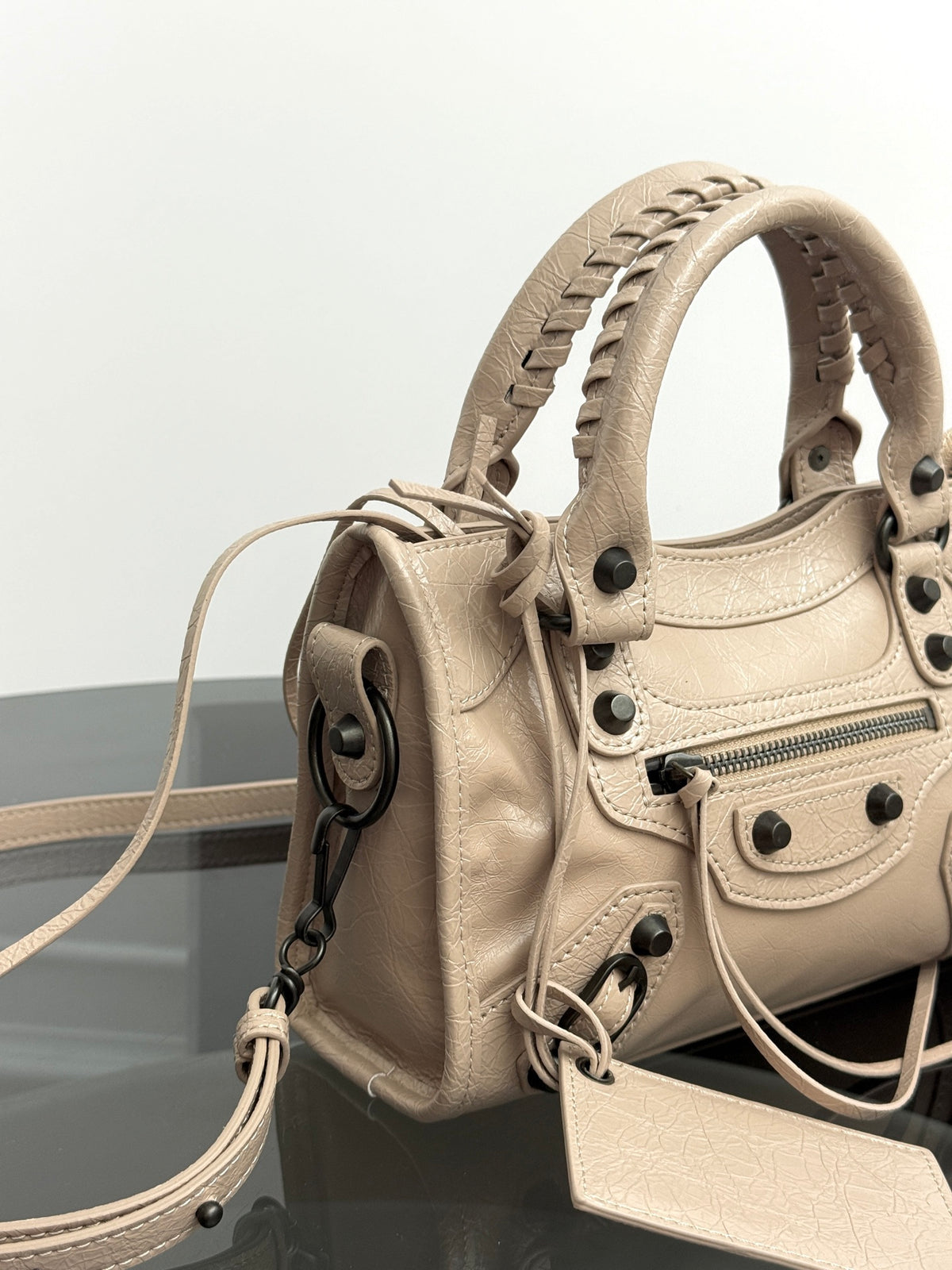 B1R106J4 Fashion leather bag