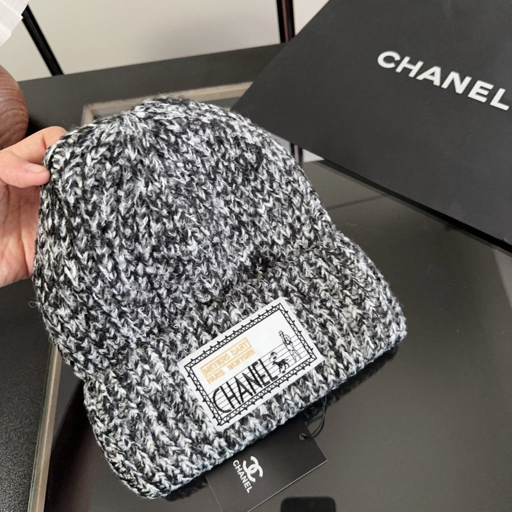 M1R86C25 Fashion hats