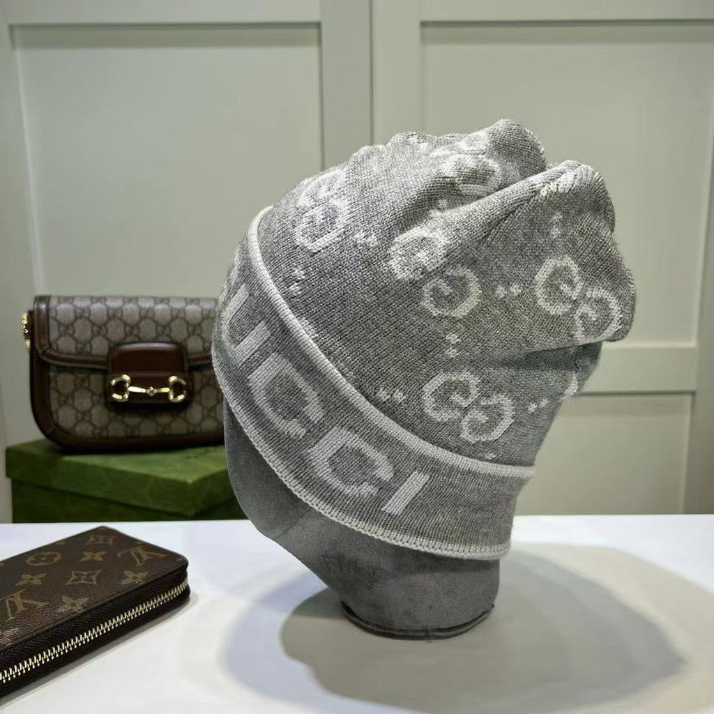 M1R86B35 Fashion hats