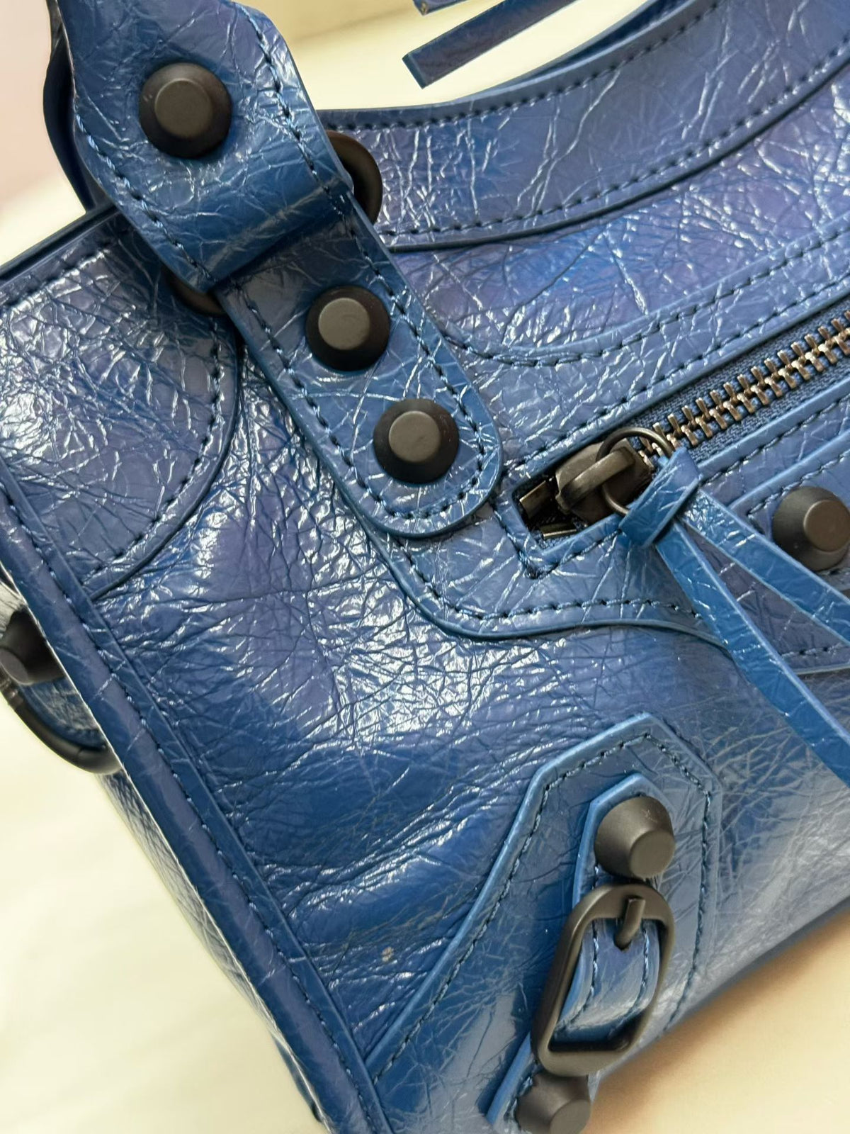B1R96J3 Popular leather bag