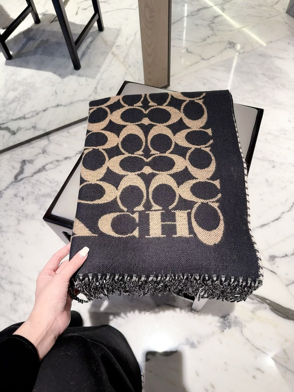 W1R106A45 Fashion Winter Scarves