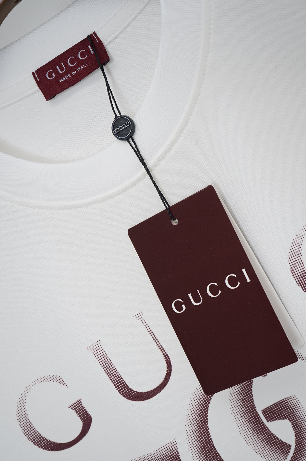 U1R86B11 Fashion T-shirts