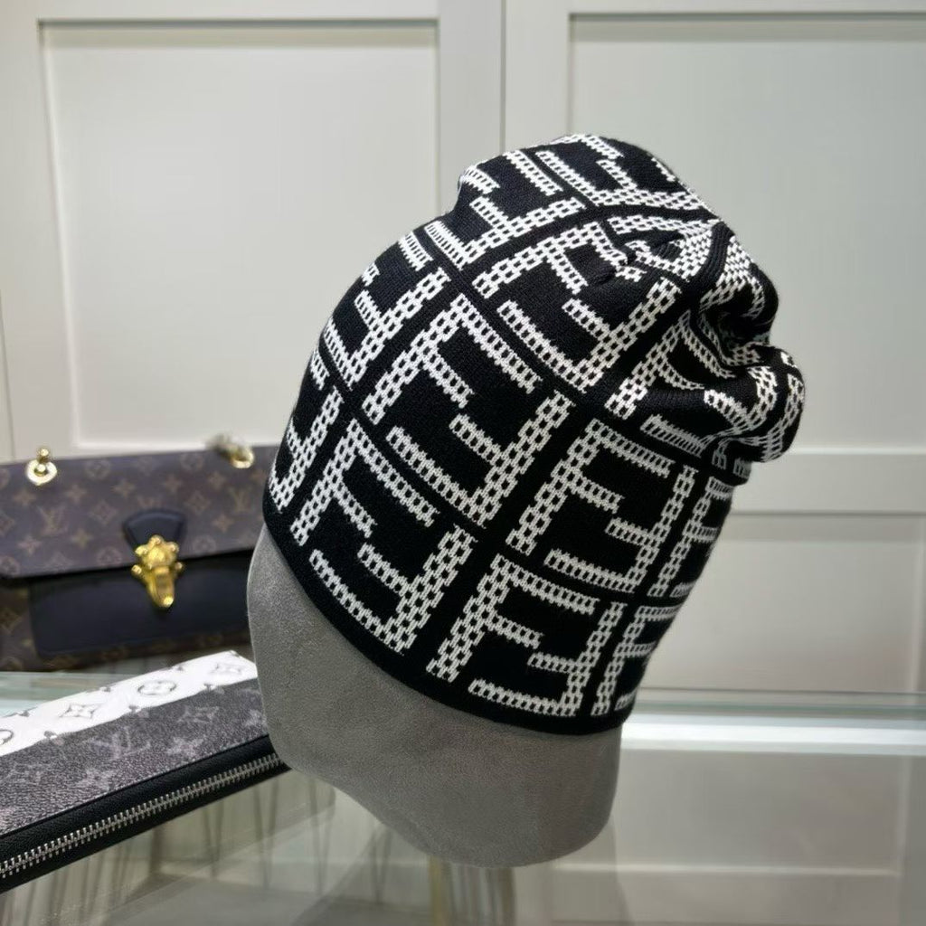 M1R86F31 Fashion hats