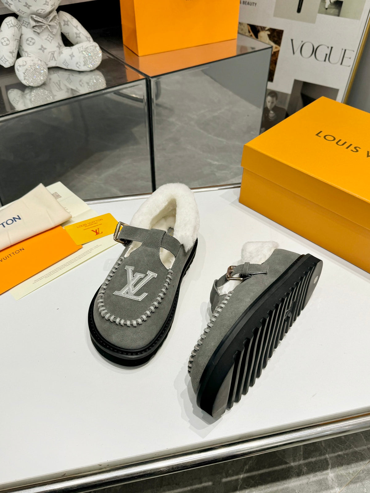 Z2P96E5 Popular high-quality leather shoes