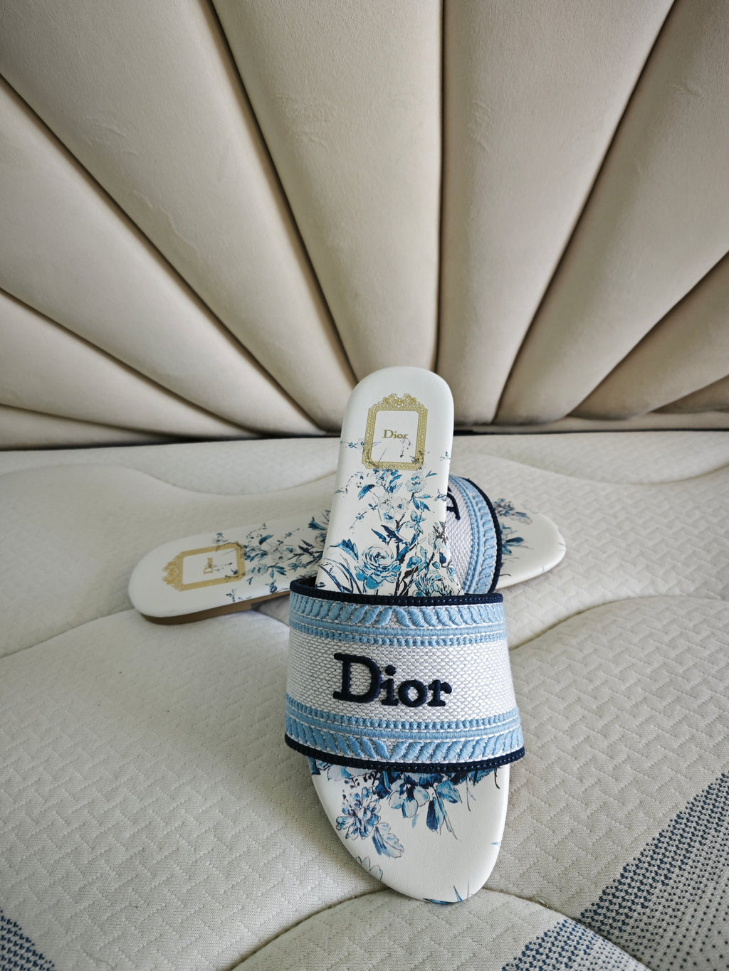 Z2R76D4 Fashion high-quality Shoes