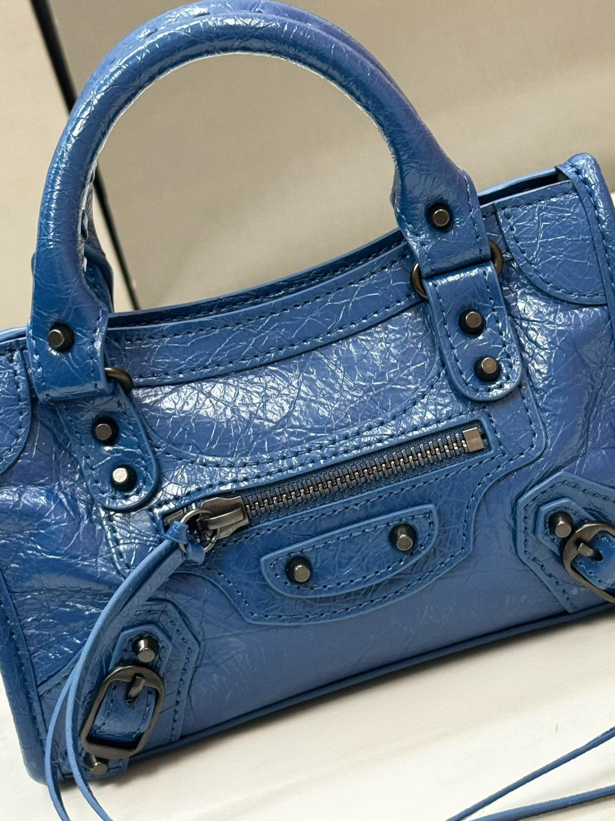 B1R96J3 Popular leather bag
