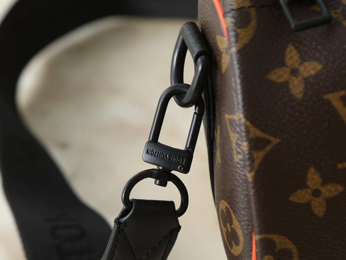 B1R76E52 Fashion leather bag