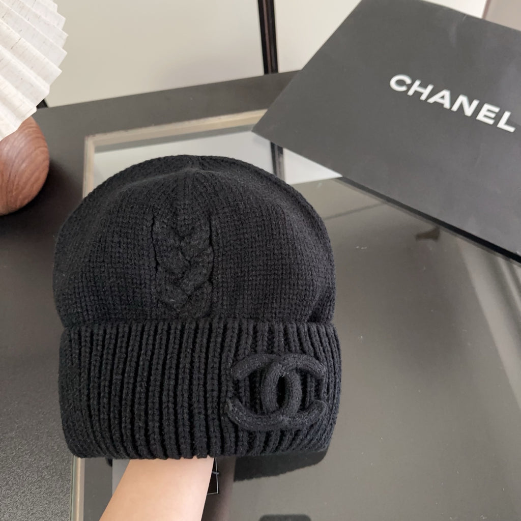 M1R86C22 Fashion hats
