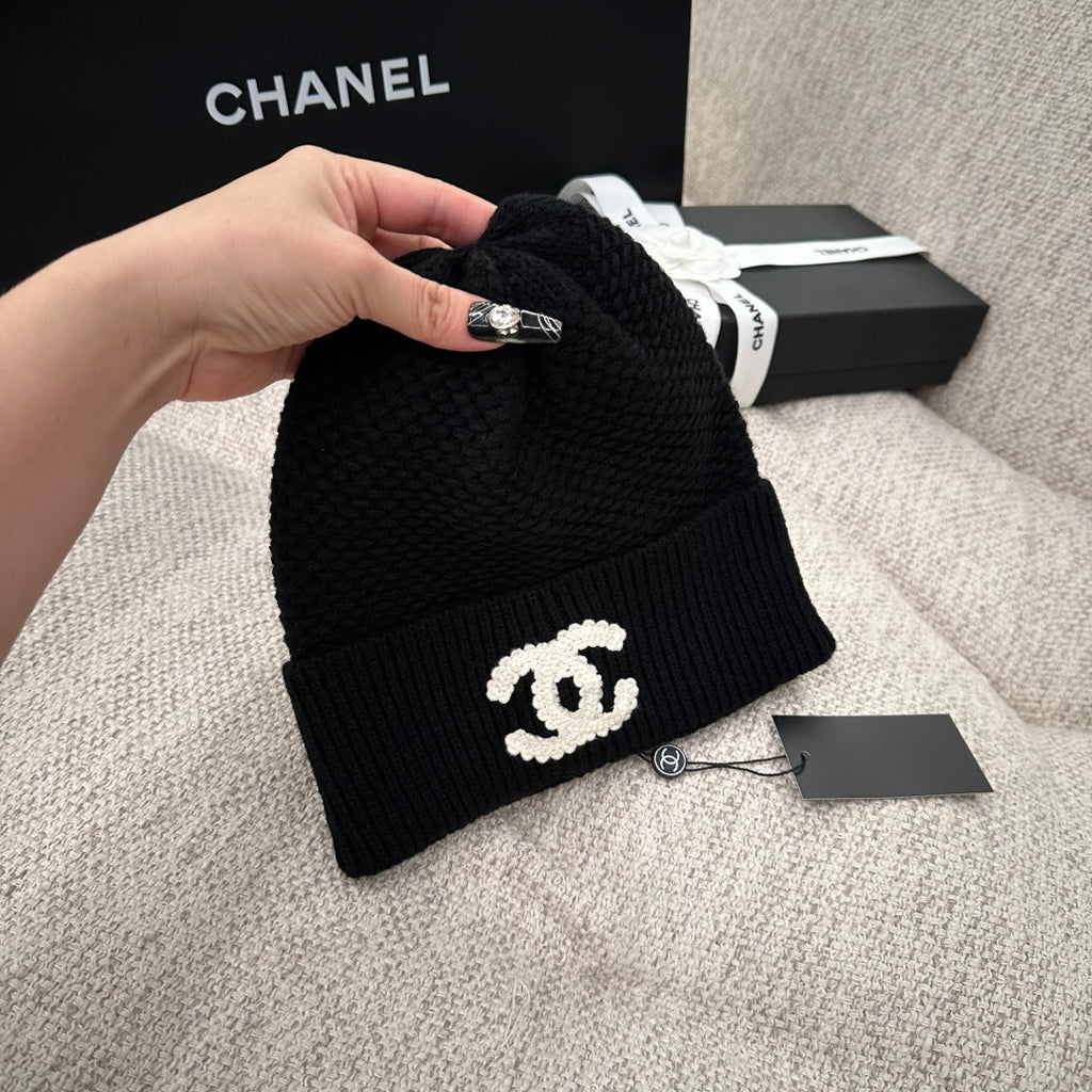 M1R86C17 Fashion hats