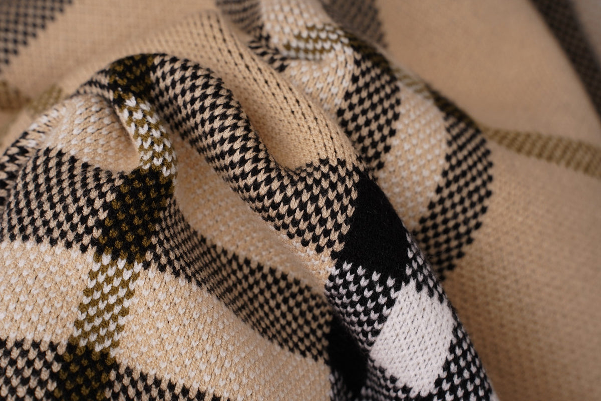 U1R106R13 Fashion Sweaters