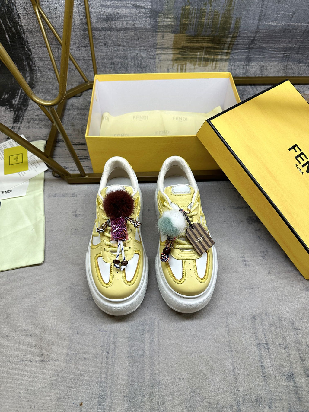 Z2P96F17 Popular high-quality shoes