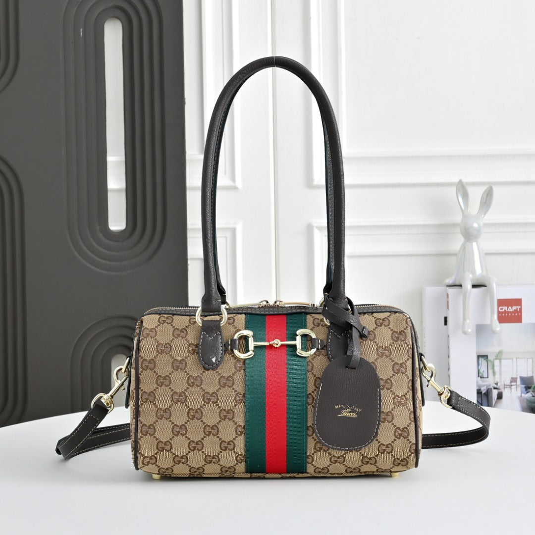 B1R76B02 Fashion bag