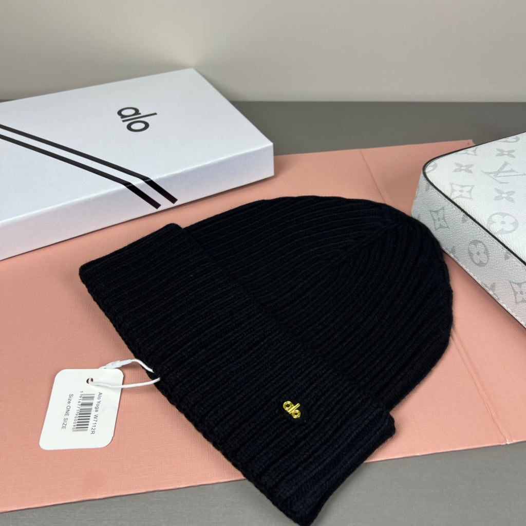 M1R96A28 Fashion hats