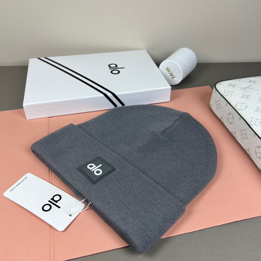 M1R96A30 Fashion hats