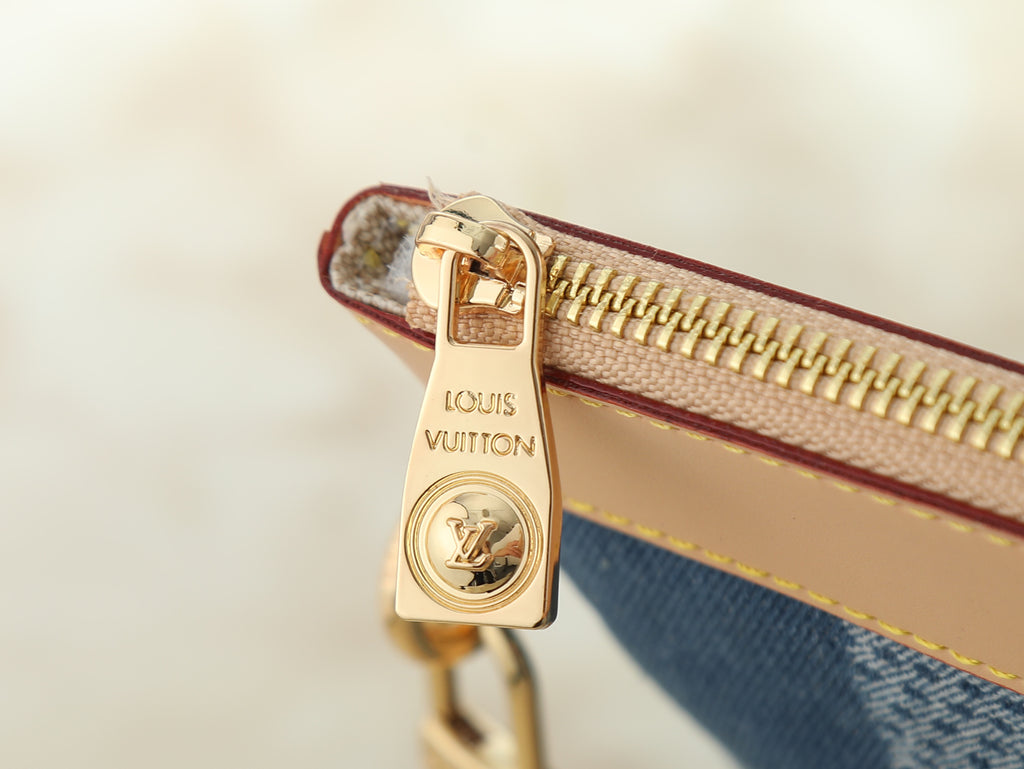 B1R76E55 Fashion bag