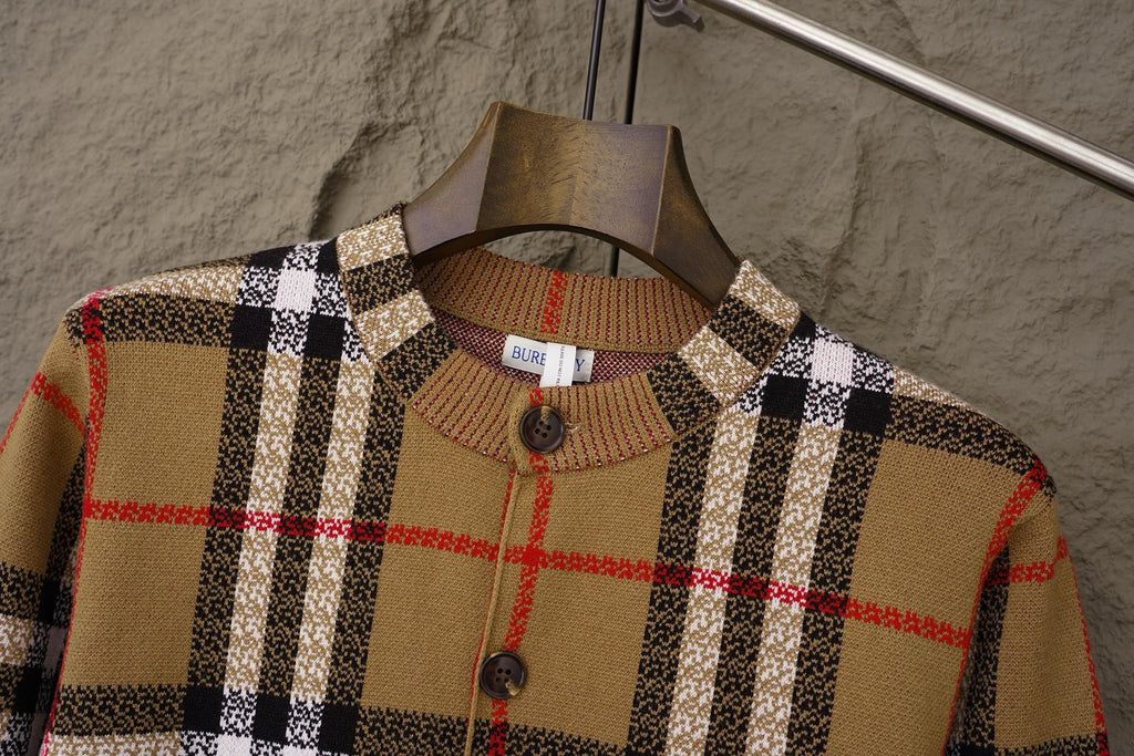 U1R106R19 Fashion  Coats