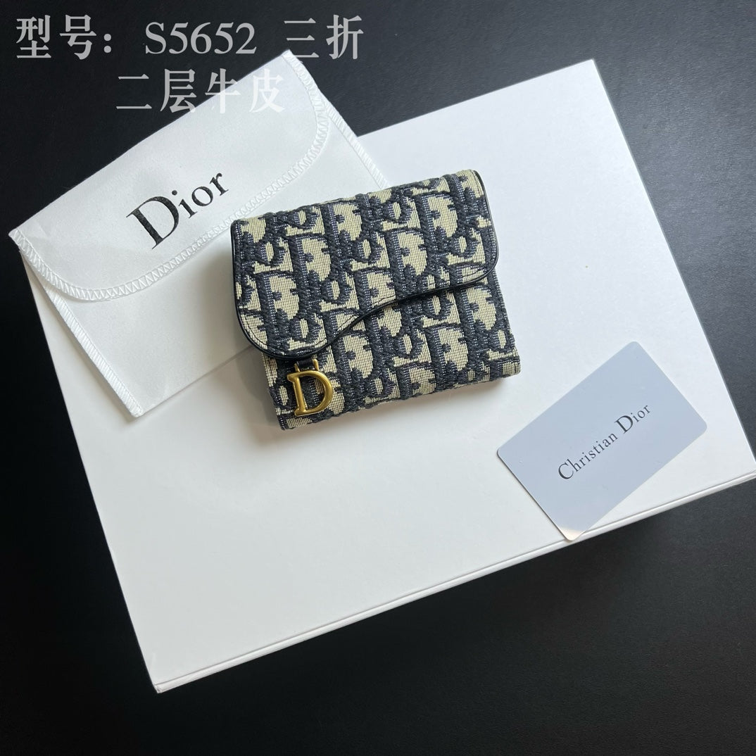 B1X76D5 Fashion wallets