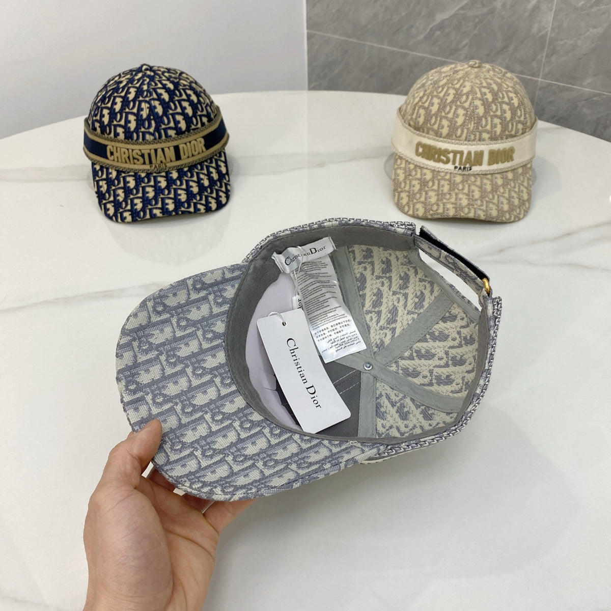 M1R86D127 Popular hats