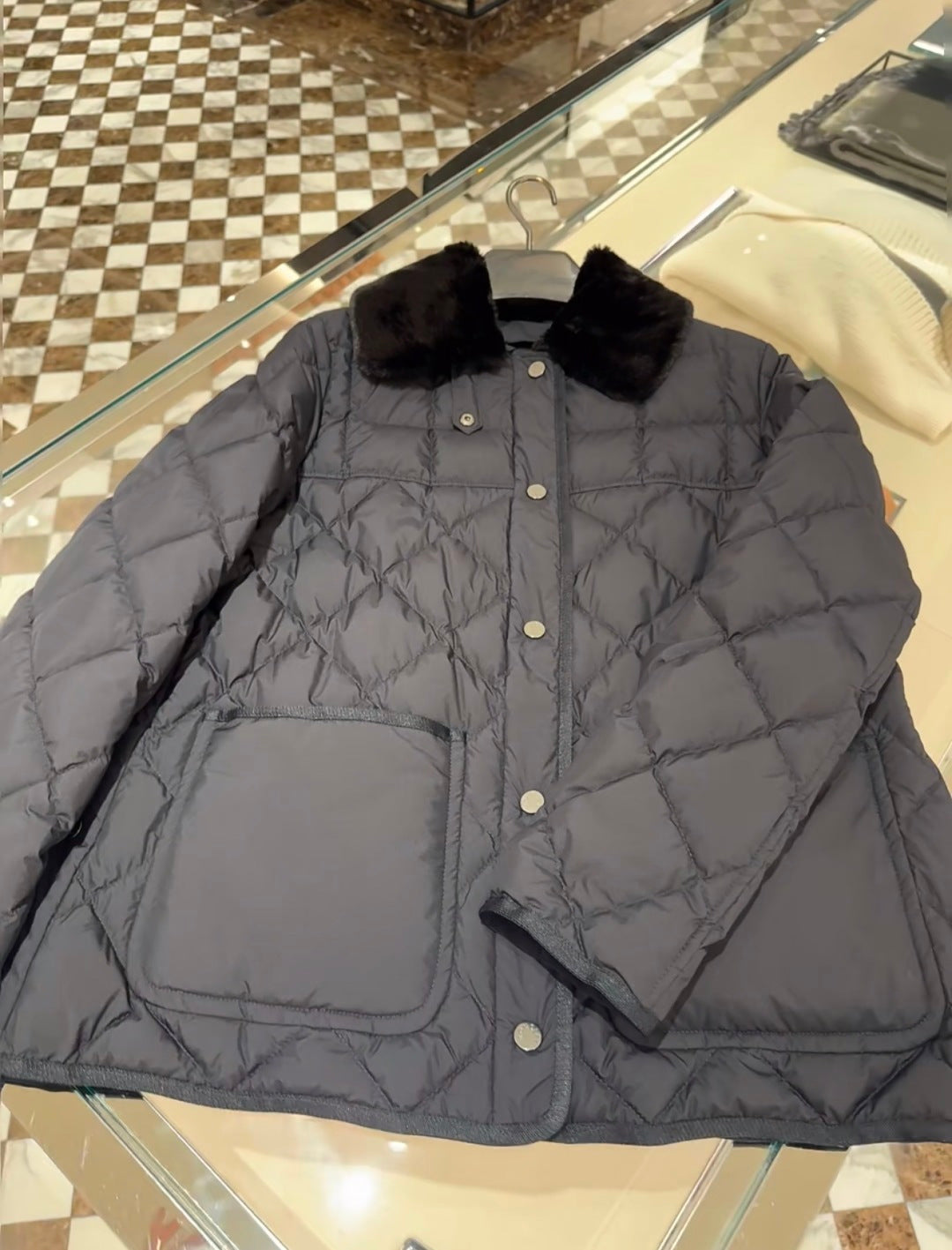U3R106A17 Fashion down jacket