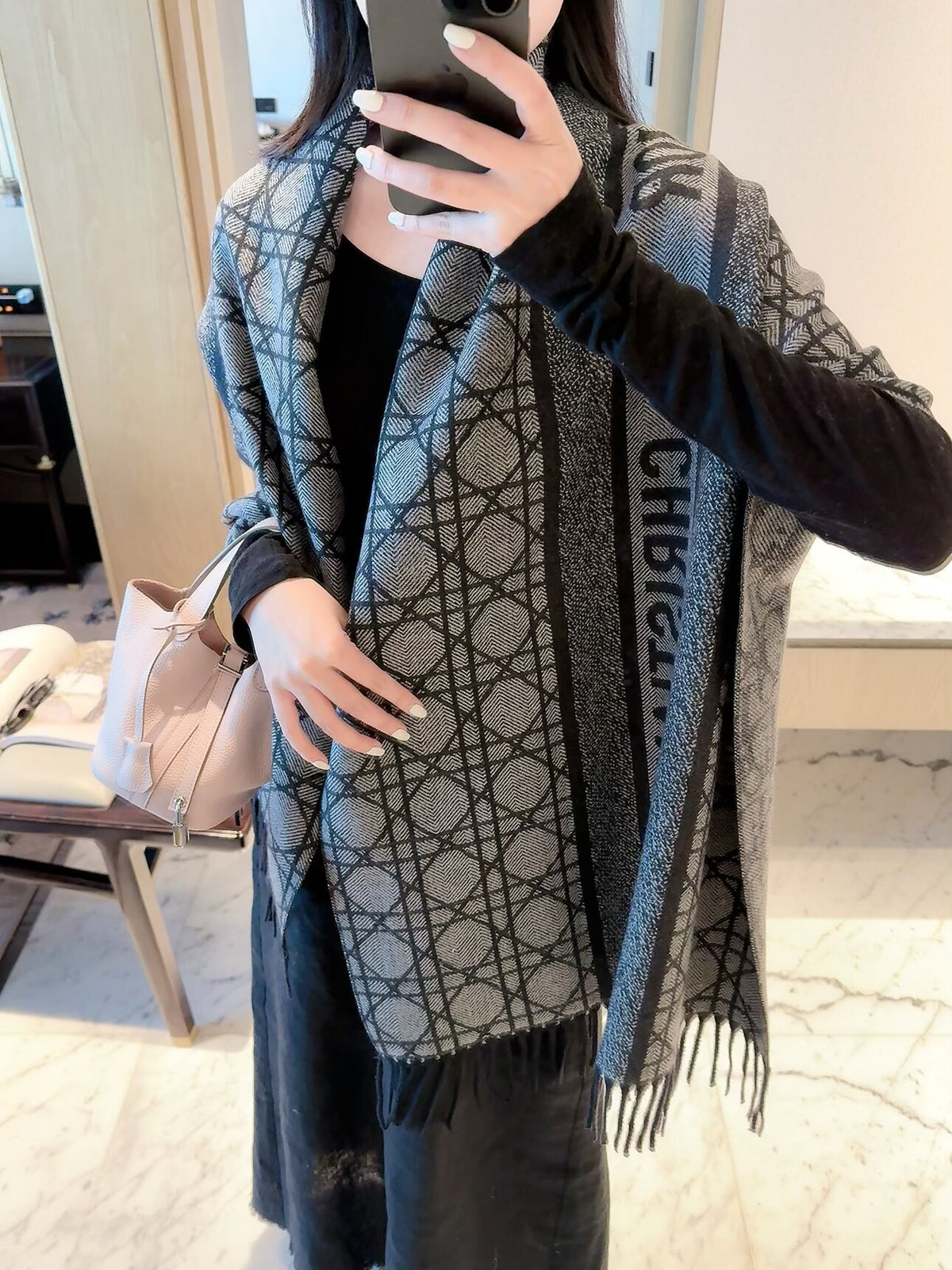 W1R86D106 Popular Winter Scarves
