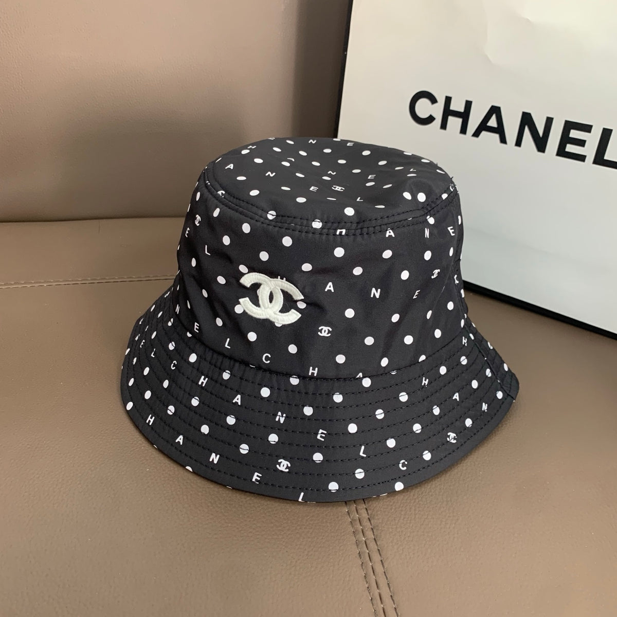 M1R96C3 Fashion hats