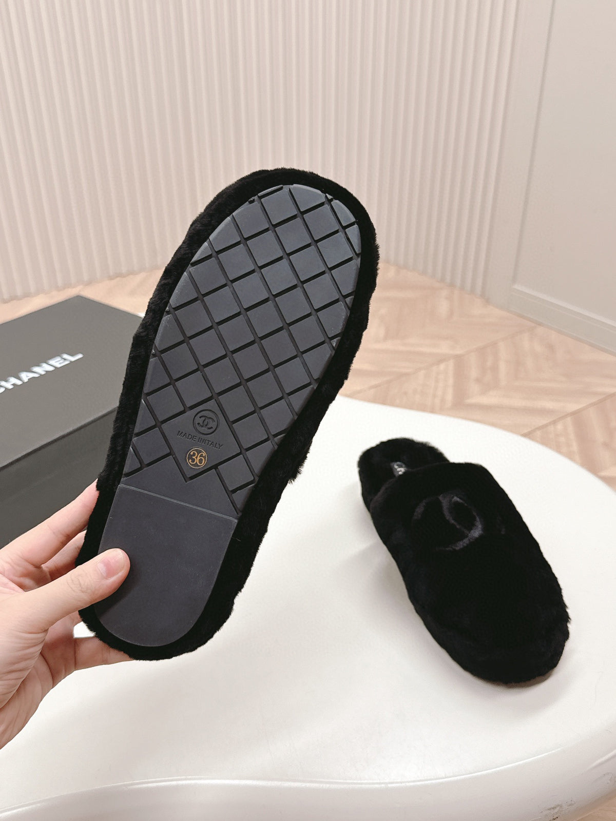 Z2P106C19 Fashion high-quality shoes