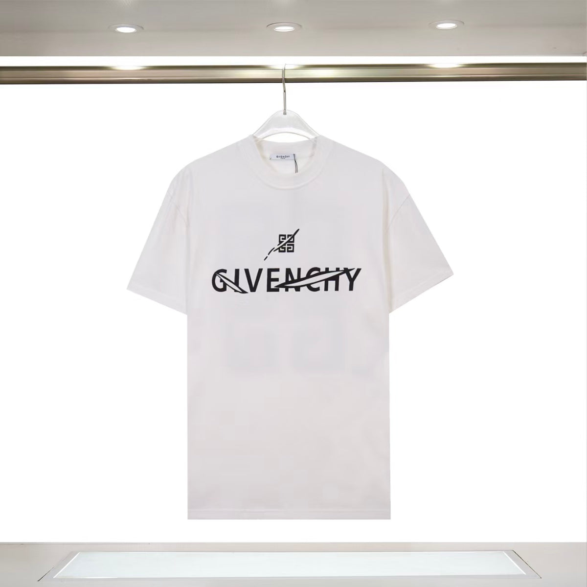 U1R86GV8 Popular T-shirts
