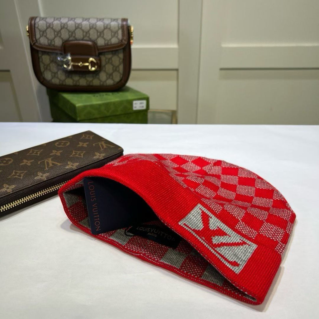 M1R86E51 Fashion hats